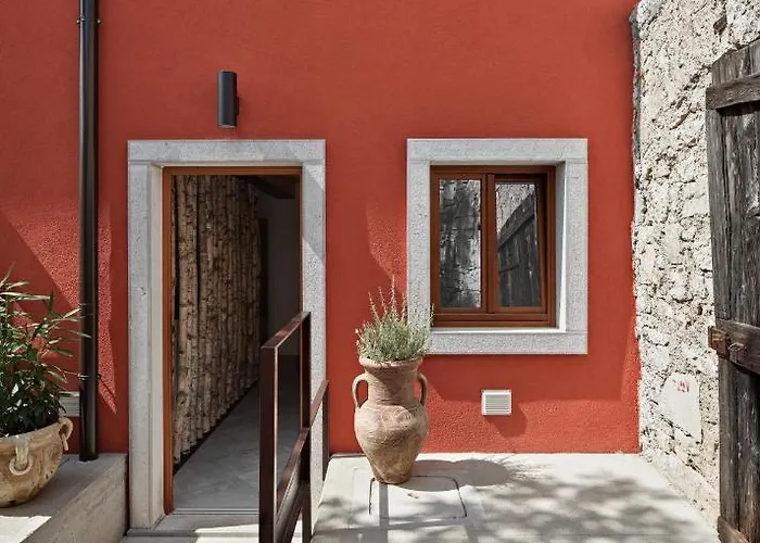 Crocevia - Carsica Contemporanea Guest house 4*