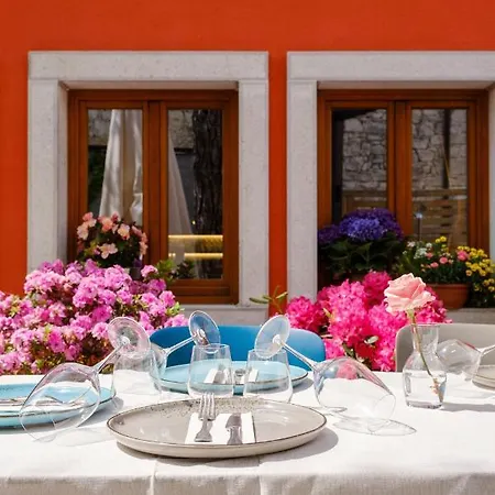 بيت ضيافة Crocevia - Carsica Contemporanea