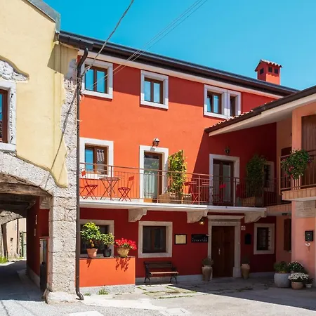 Crocevia - Carsica Contemporanea Triest